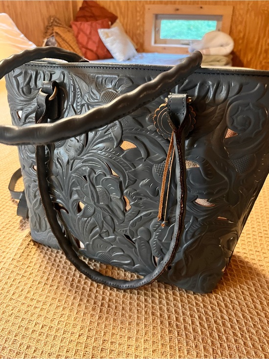 Patricia Nash Handbags - Patricia Nash Teal Embossed Floral Cutout Tote